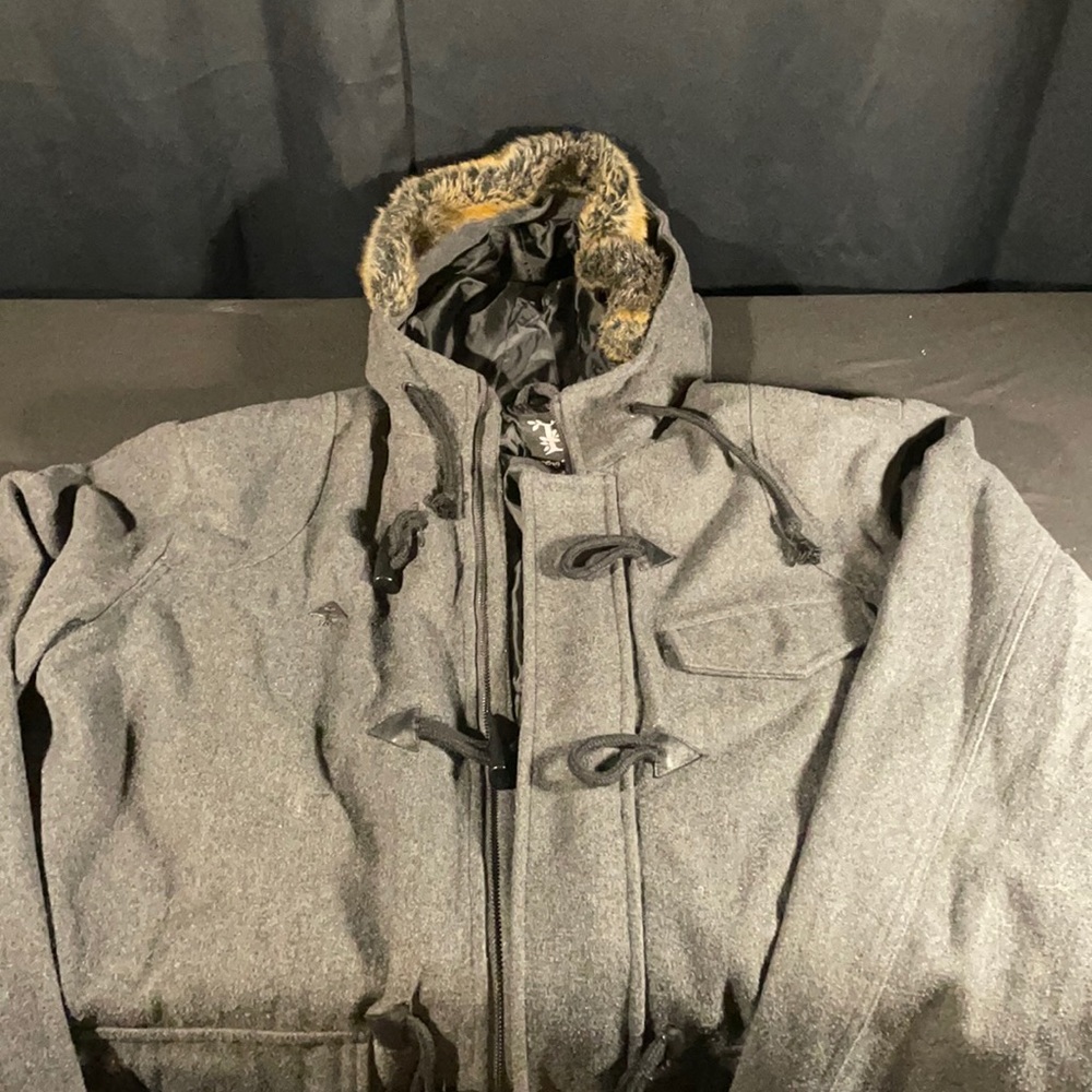 LRG Pea Coat VERY NICE!
